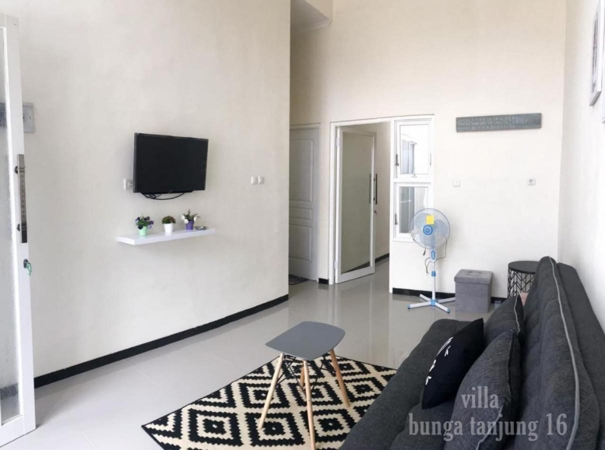 Villa Syariah Bunga Tanjung 16 Batu  Eksteriør billede