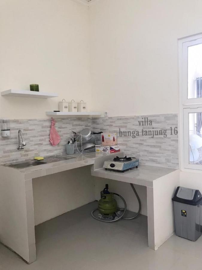 Villa Syariah Bunga Tanjung 16 Batu  Eksteriør billede