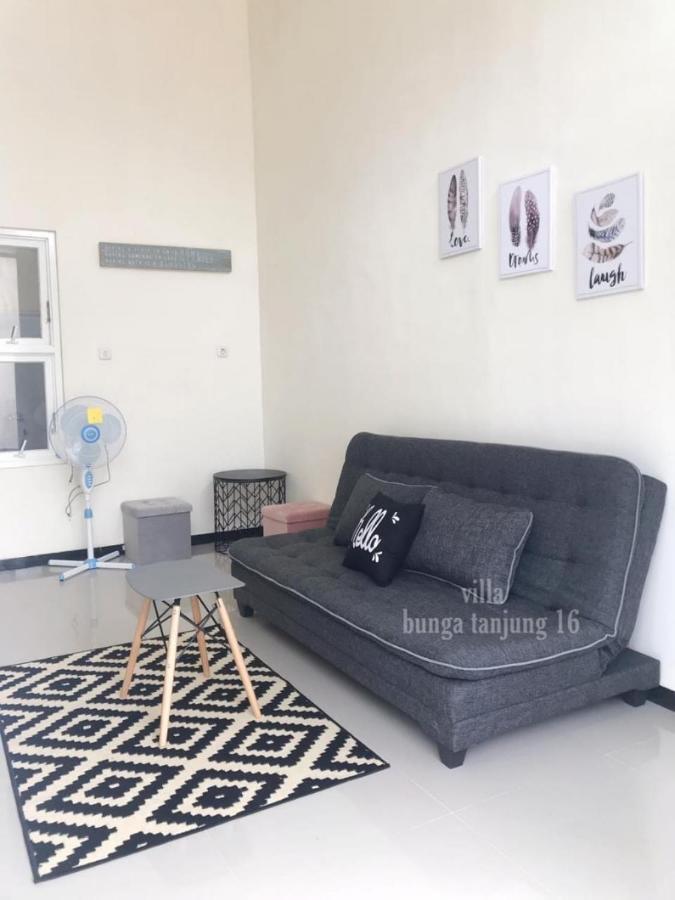 Villa Syariah Bunga Tanjung 16 Batu  Eksteriør billede